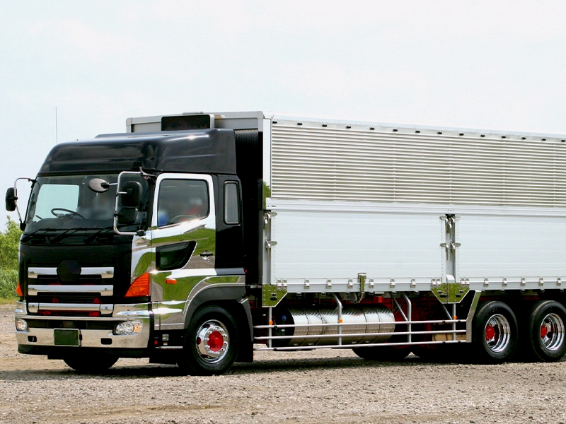 大型ウィング車